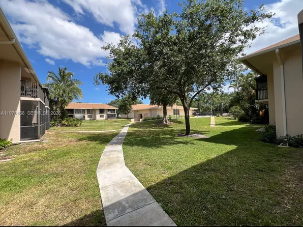 5981 Washington St APT 219, Hollywood, FL 33023