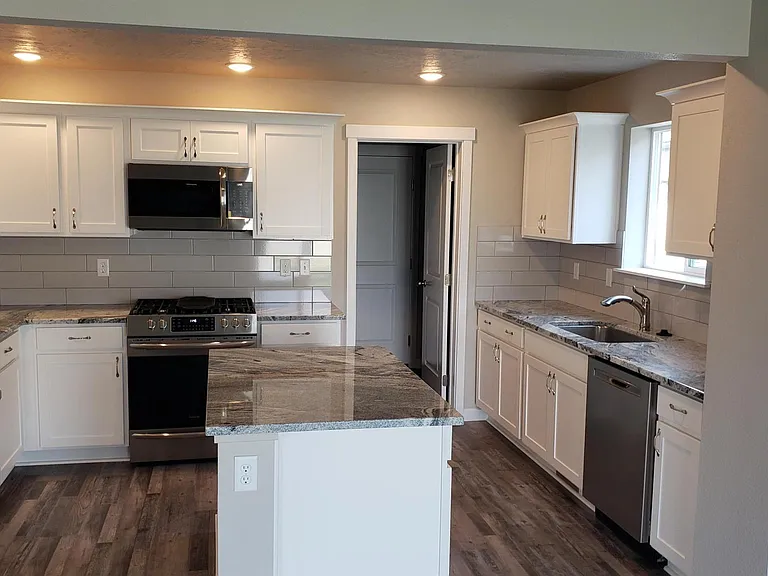 9174 W Songwood Dr — Photo 2
