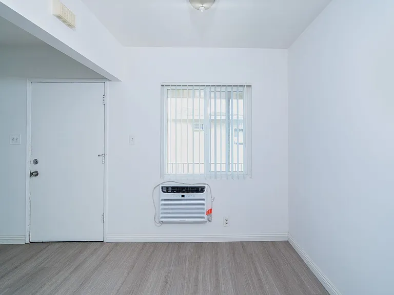 10519Arri — Photo 5