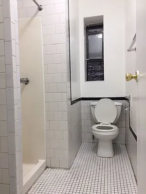 Rented by Landmark Real Estate | media 32