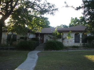 418 Timber Ridge Dr, Kerrville, TX 78028