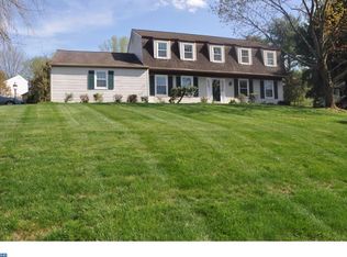 24 Langstoon Ln, Media, PA 19063
