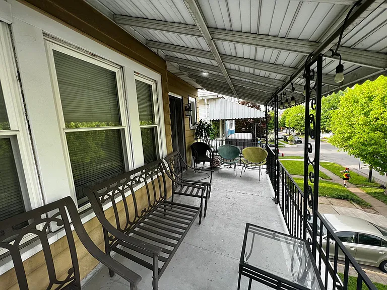 372 Baynes St #UPPER — Photo 2