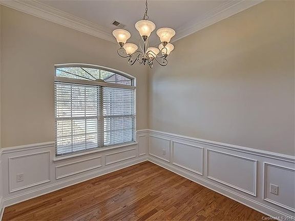 5th image of 161 Mills Plantation Cir #35