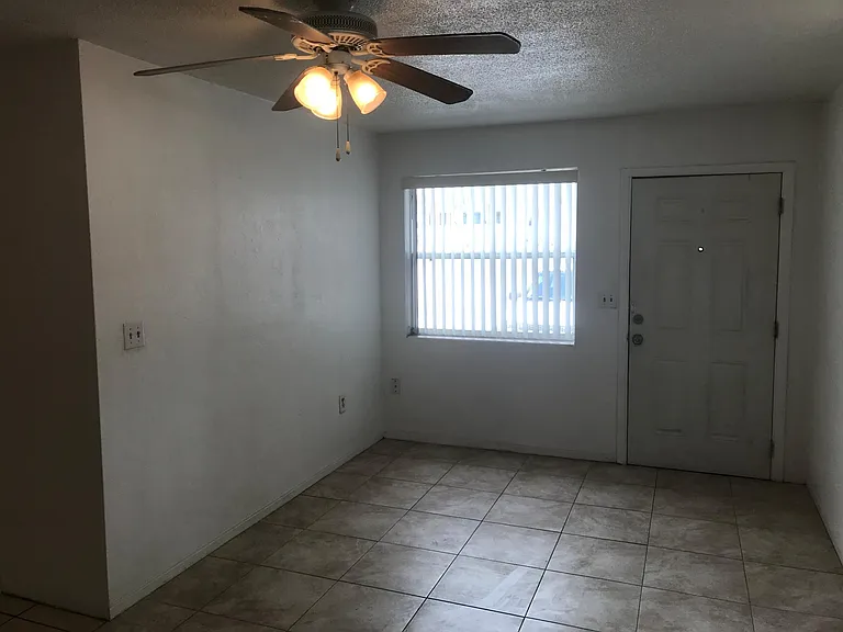 116 S Coates St #5 — Photo 10