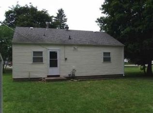 115 S 7th St, Chesterton, IN 46304