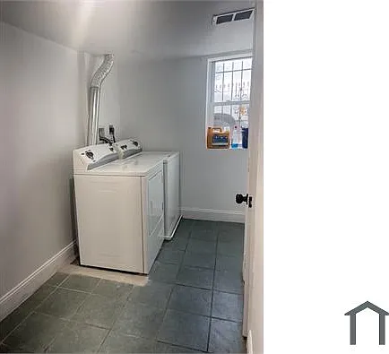 255 Missouri Ave NW — Photo 5
