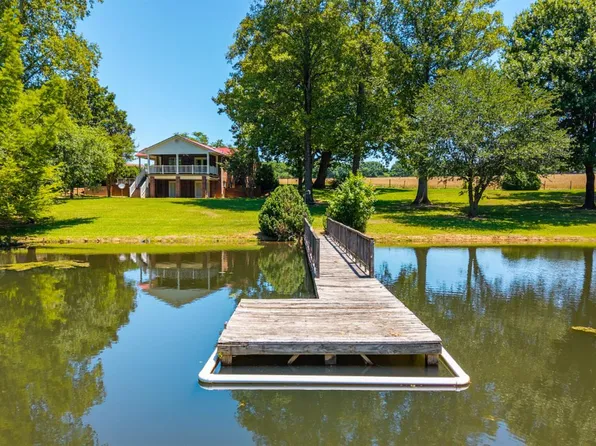 1783 Prince Edward Hwy, Pamplin, VA 23958