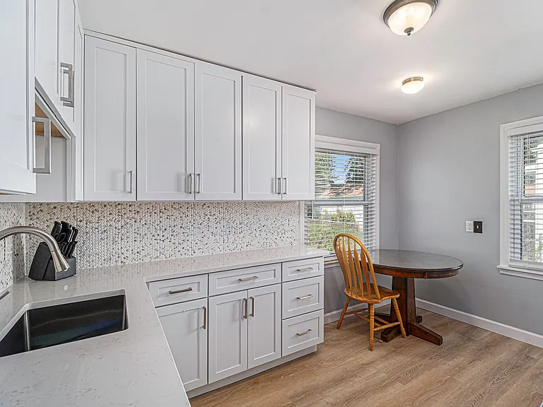 3919 Durham Rd — Photo 2