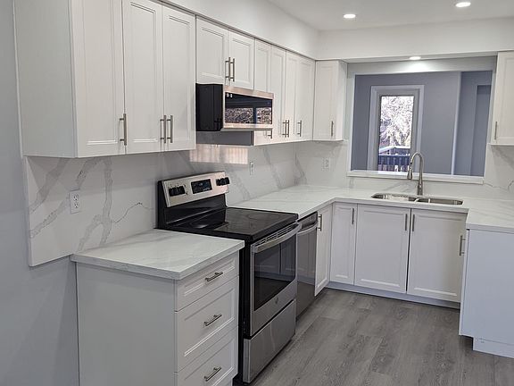 2nd image of 18 Gardenia Way
