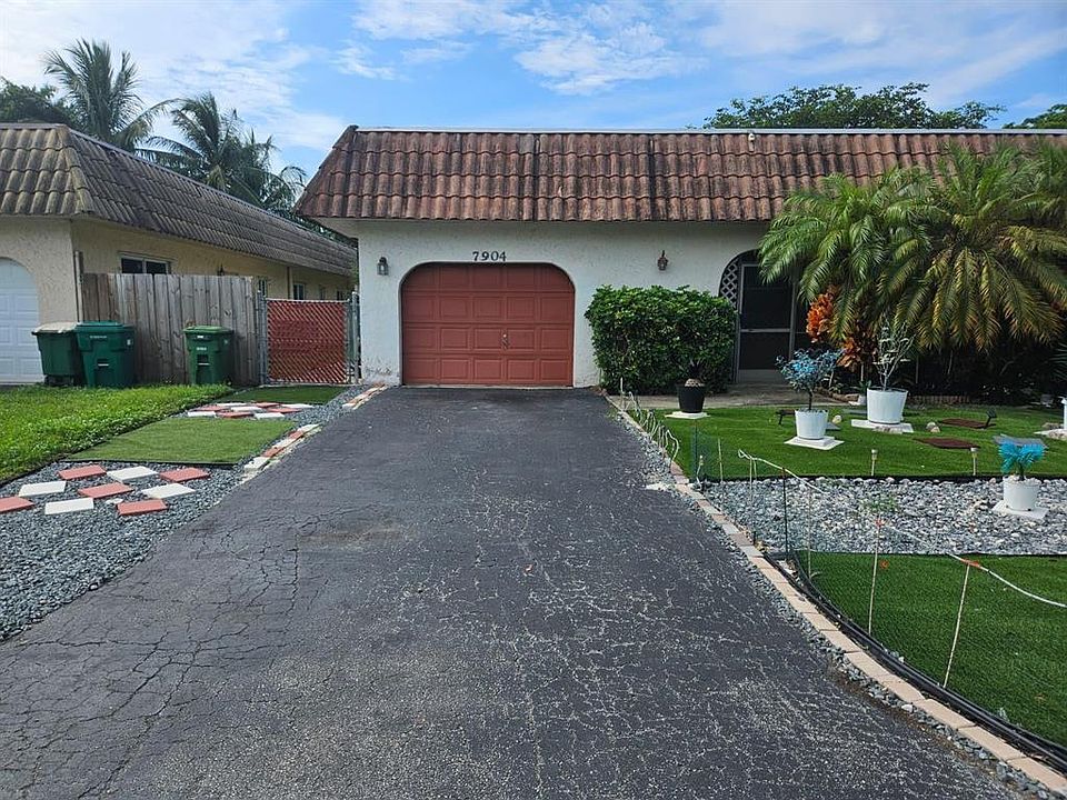 1st image of 7904 NW 70th Ct Unit 1