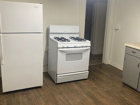 3rd image of 60 E 300 S #14