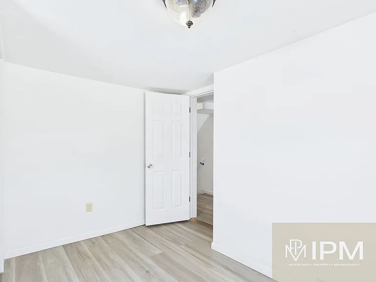 532 Ridge St — Photo 10