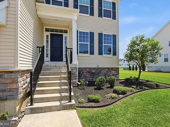 4th image of 406 Timothy Ln