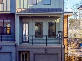 166 Chestnut Cir #74, Atlanta, GA 30342