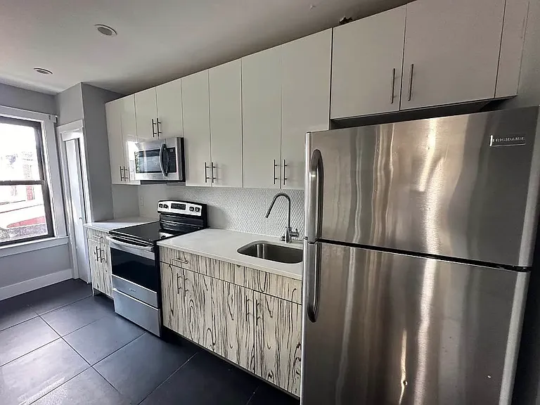 3410 Beverley Rd #2B — Photo 1
