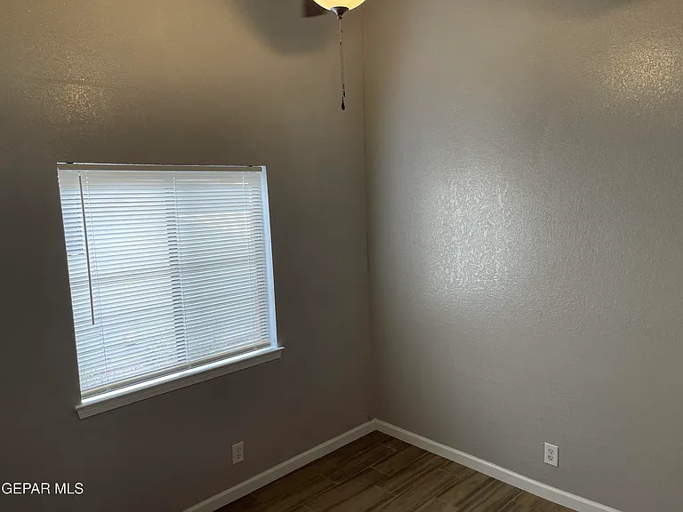 12144 Blue Quail Ave — Photo 11