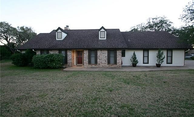 Spacious 4 bedroom Leisurewoods beauty with a great floor plan,