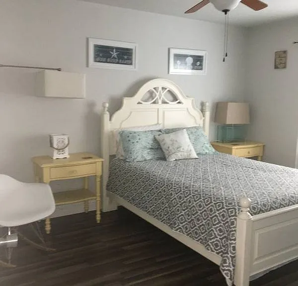 5132 Beach Dr SE #D — Photo 13