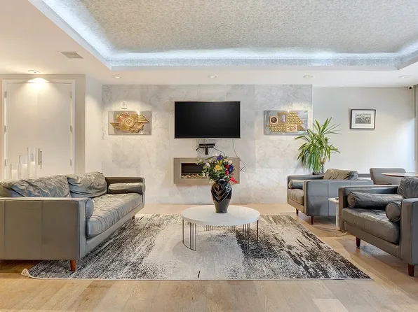 237 East 34th Street image 18 of 29