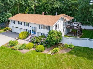 18 Hamilton Rd, Peabody, MA 01960