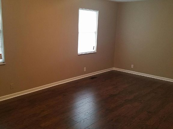 5th image of 2945 Orchard Ave