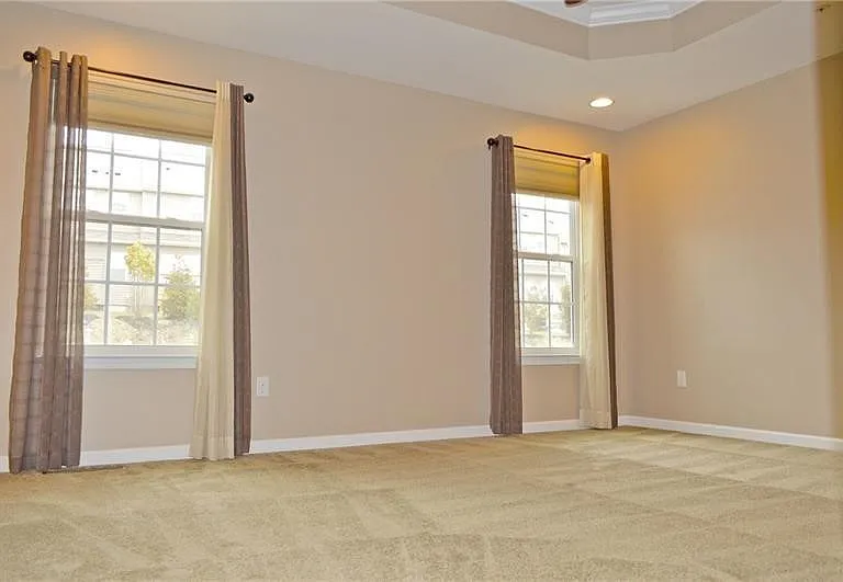 317 Maple Ridge Dr — Photo 8