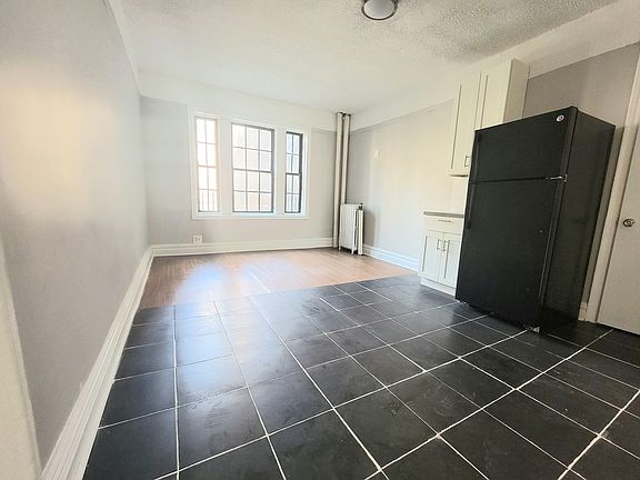 5th image of 2702 Bronx Park E #B2