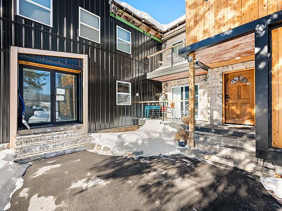 2nd image of 8 Thomas Street