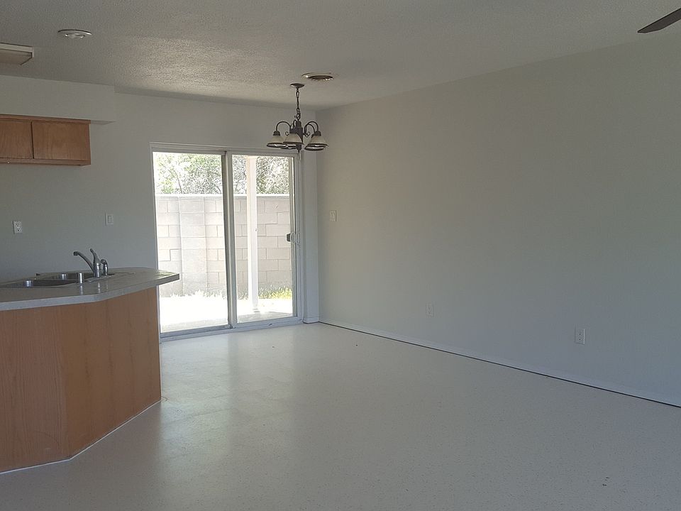 1st image of 2705 La Napa St