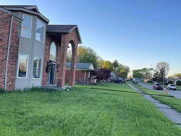 3950 Burton St, Inkster, MI 48141
