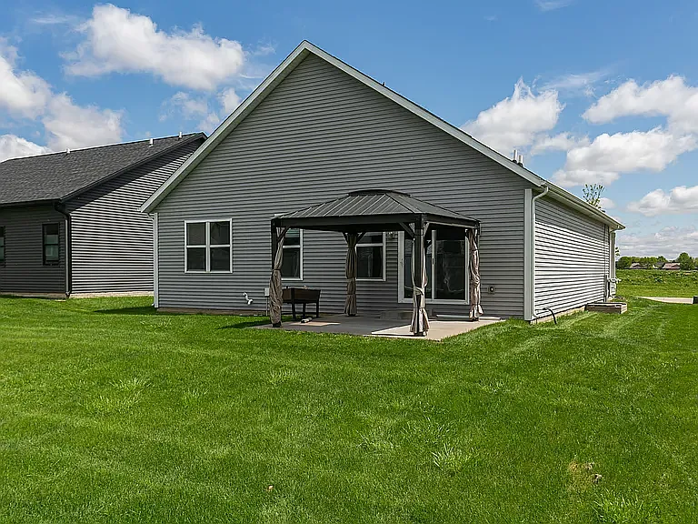 5320 Addyson Dr — Photo 26
