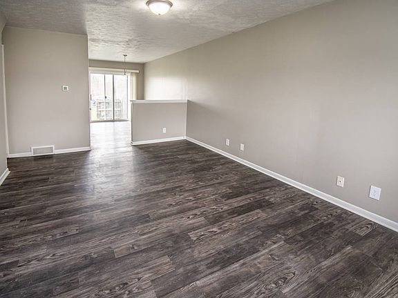 2nd image of 504 Cordes Dr APT 1