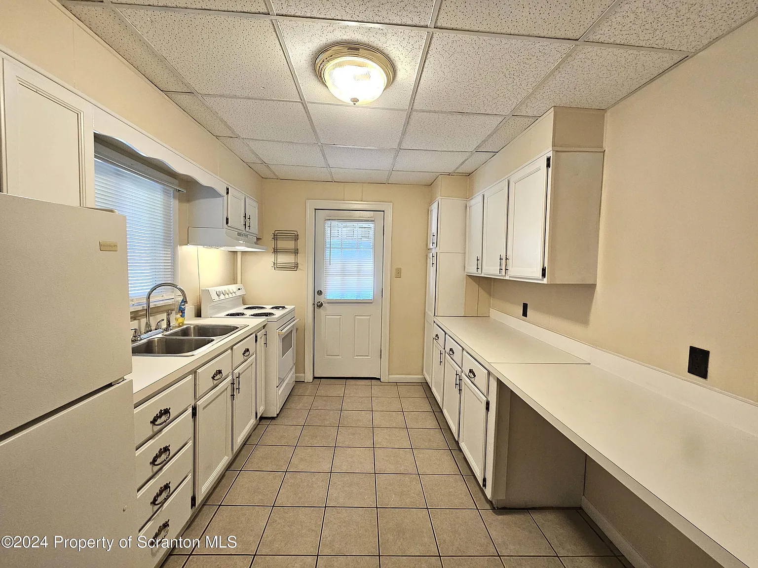 2 bed, 1.0 bath, 950 sqft, $1,150 — Photo 4