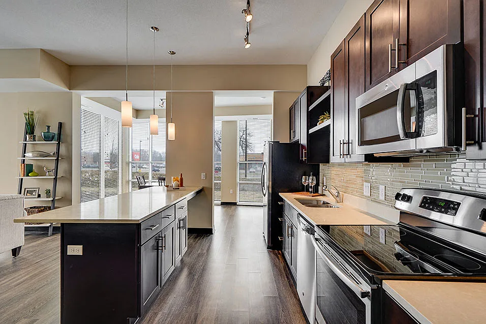One Southdale Place — Photo 2