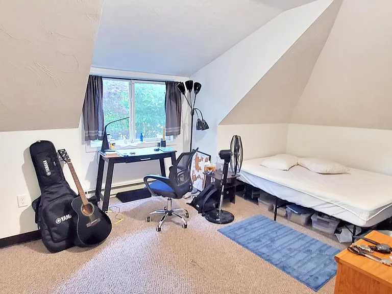 345 Crescent St #2 — Photo 9