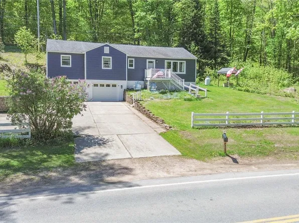 796 Oswegatchie Trail Rd, Star Lake, NY 13690