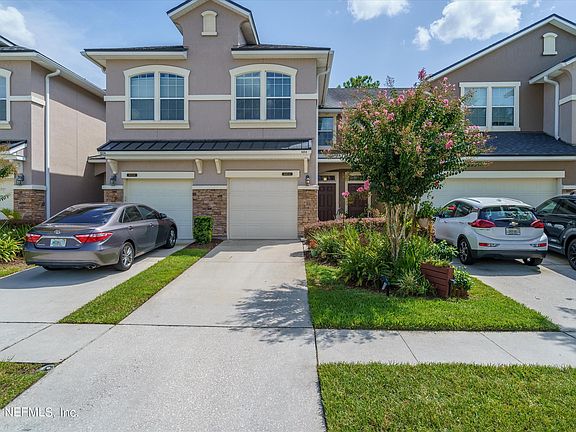 3rd image of 6054 Bartram Village Dr