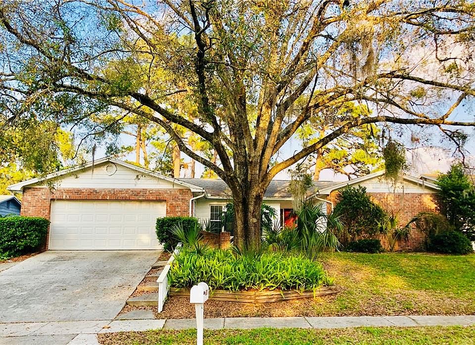 1st image of 517 Oakwood Ct
