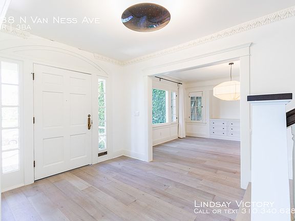 4th image of 338 N Van Ness Ave