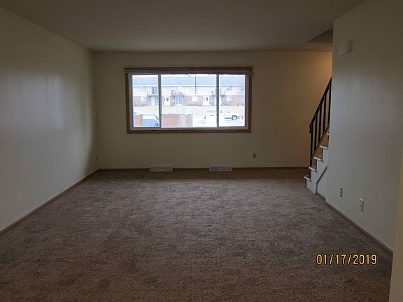 3rd image of 146 W Falls Rd