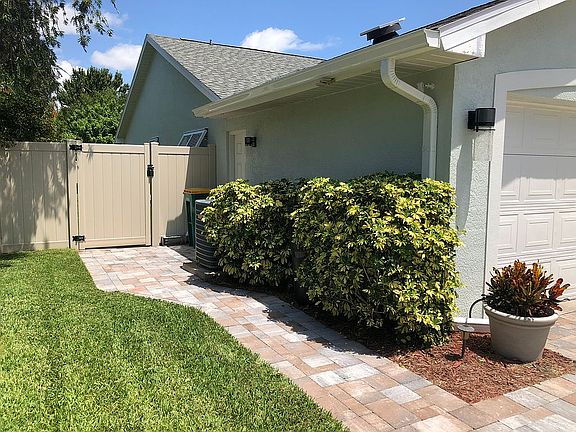 4th image of 3210 Parkplace Ct