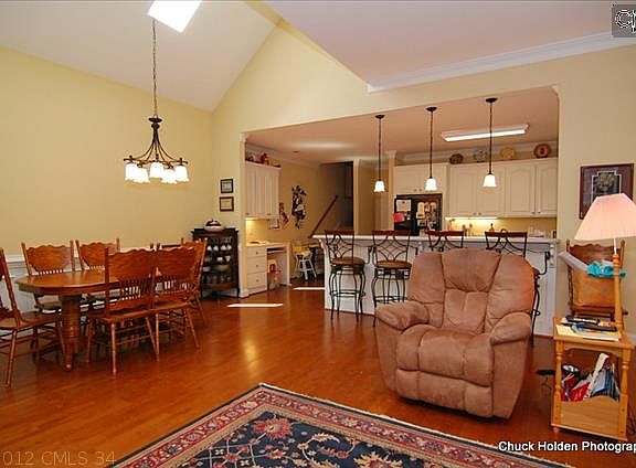 Living to open Kitchen