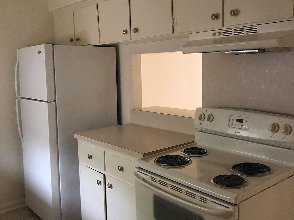 1st image of 211 N Bates St #D