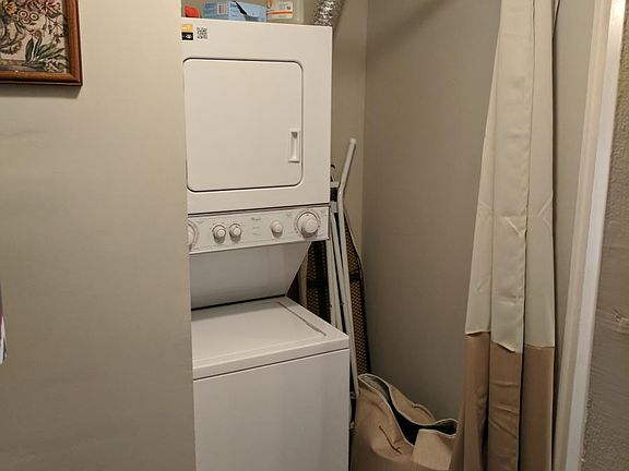 W/D Hookups