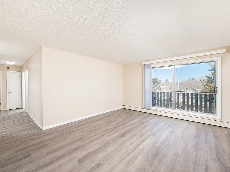 1602 Sherwood Dr — Photo 26