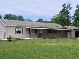 19036 York Rd, Oswego, KS 67356