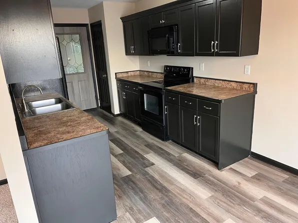 101 E 7th St #5, Carlos, MN 56319