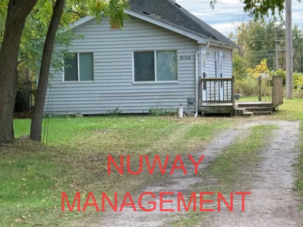 2192 Red Arrow Rd, Burton, MI 48529