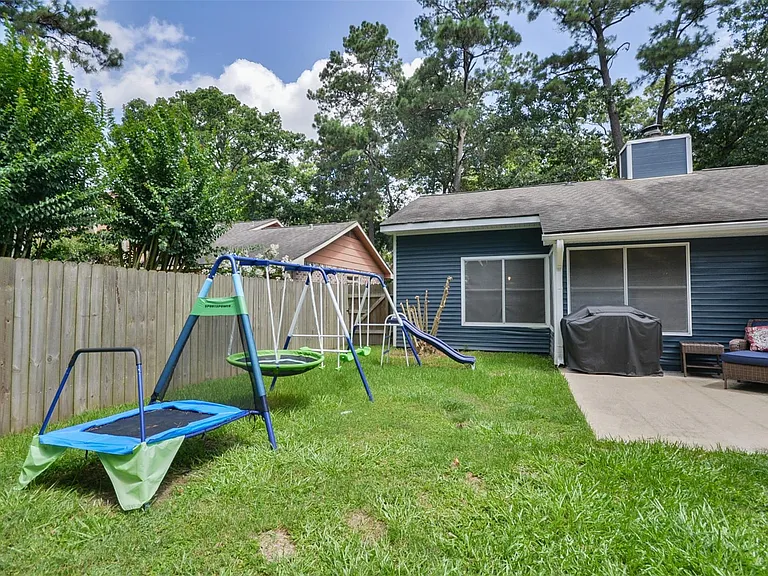 3218 Lake Stream Dr — Photo 34